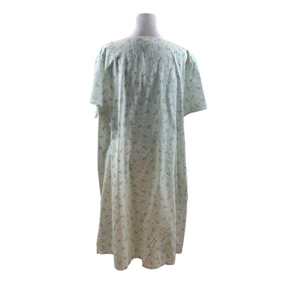 Ladies Vintage Carriage Court Woman Nightgown and Robe Set Size 1X - Picture 9 of 16